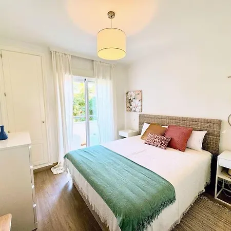 Estrella Bermeja Estepona